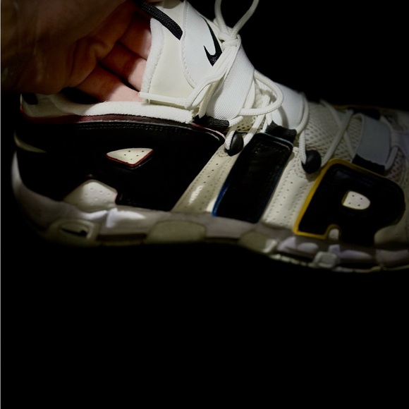 𝓐𝓲𝓻 𝓜𝓸𝓻𝓮 𝓤𝓹𝓽𝓮𝓶𝓹𝓸 '96 - Picture 3 of 3